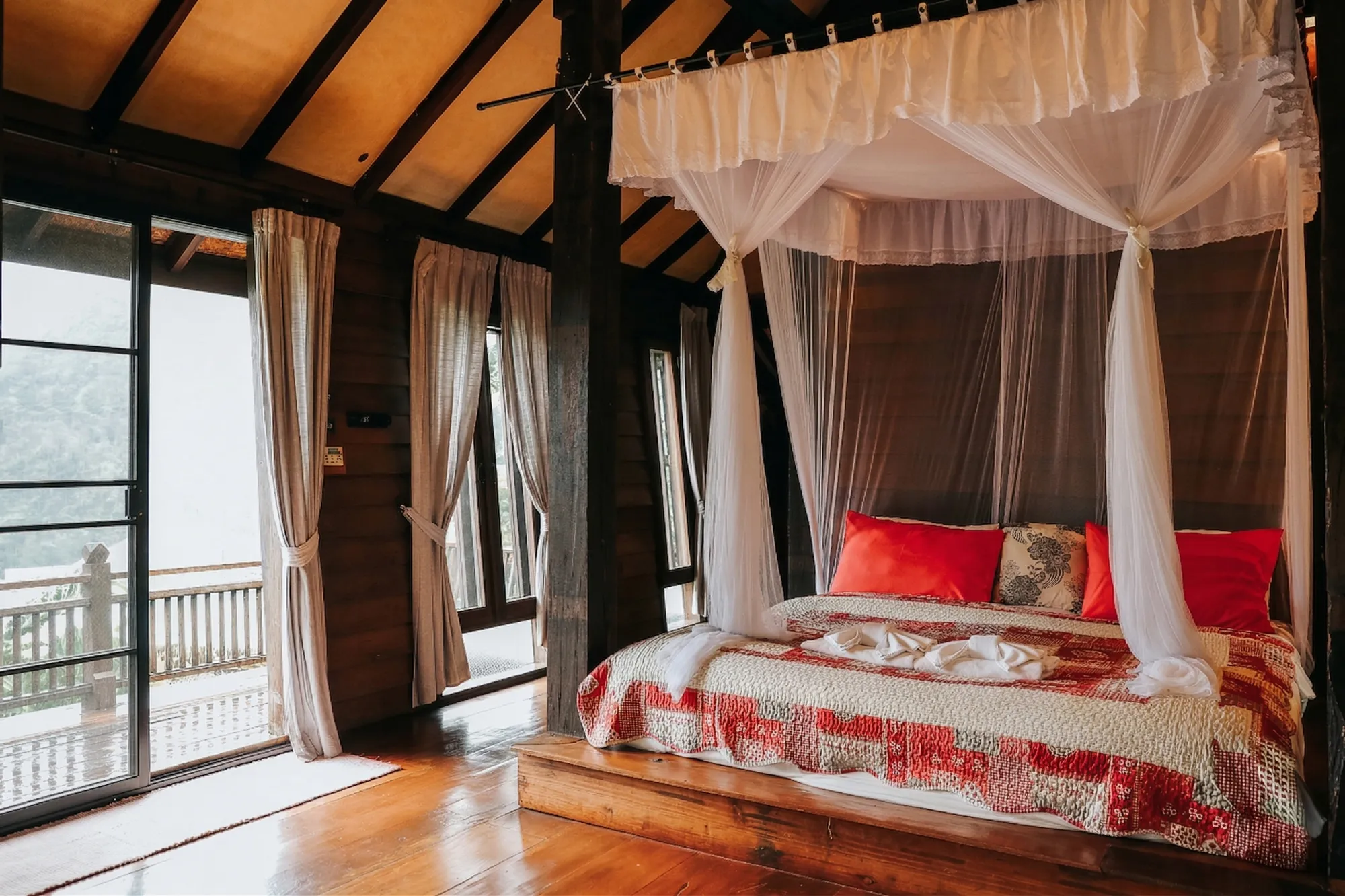 Misty cabin in the mountains &ndash; Mist Sanctuary