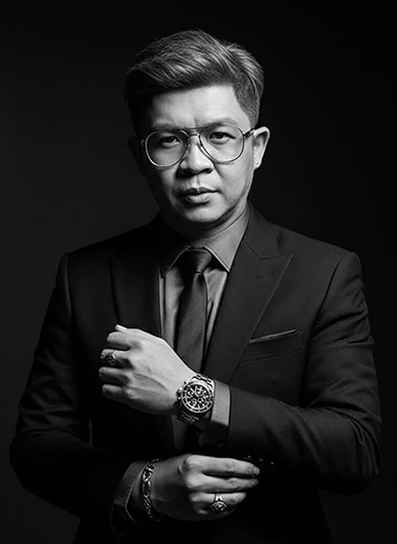 สุธี ตาณวาณิชกุล