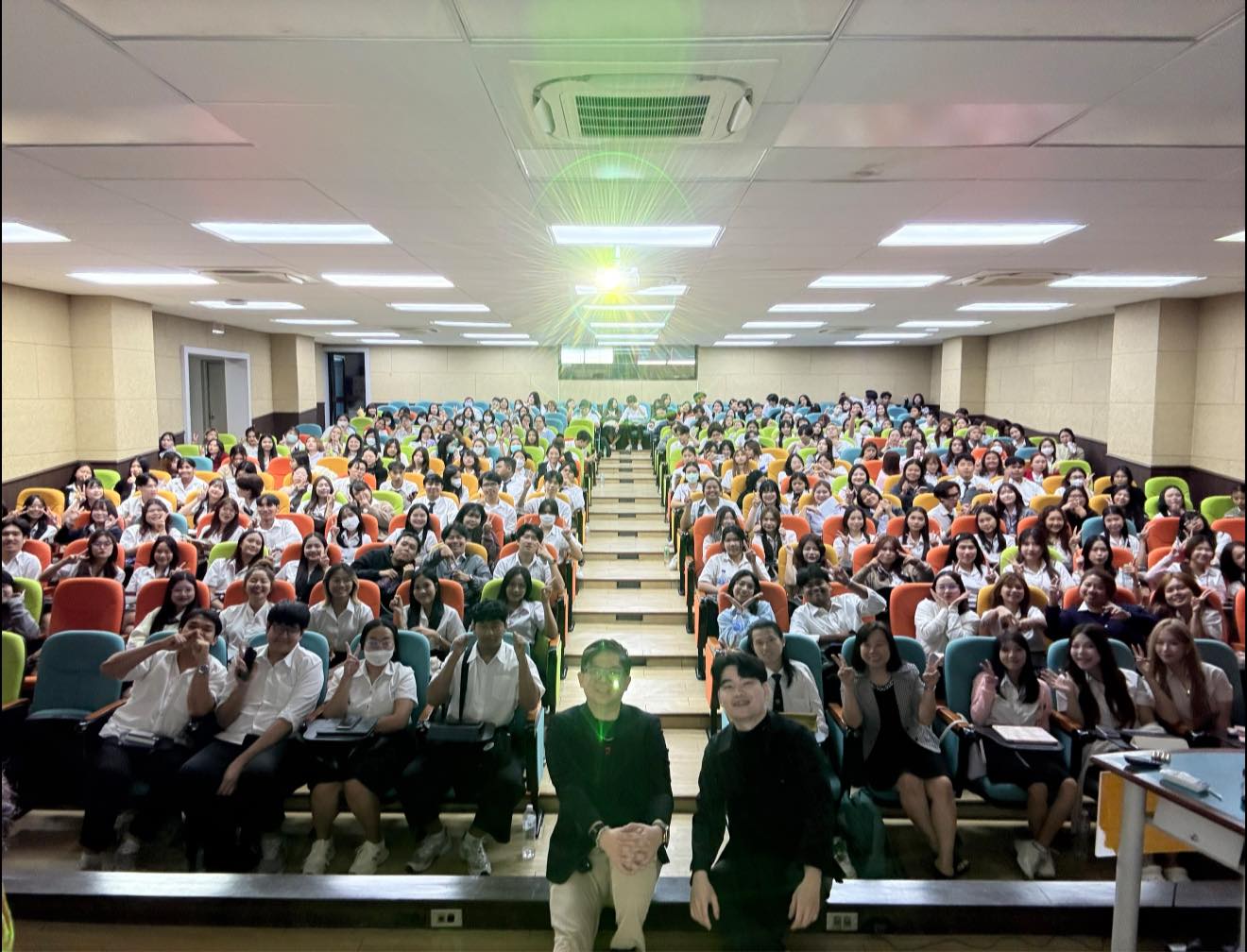 กิจกรรมสัมมนา นักศึกษา คณะการบัญชี มหาวิทยาลัย หอการค้า