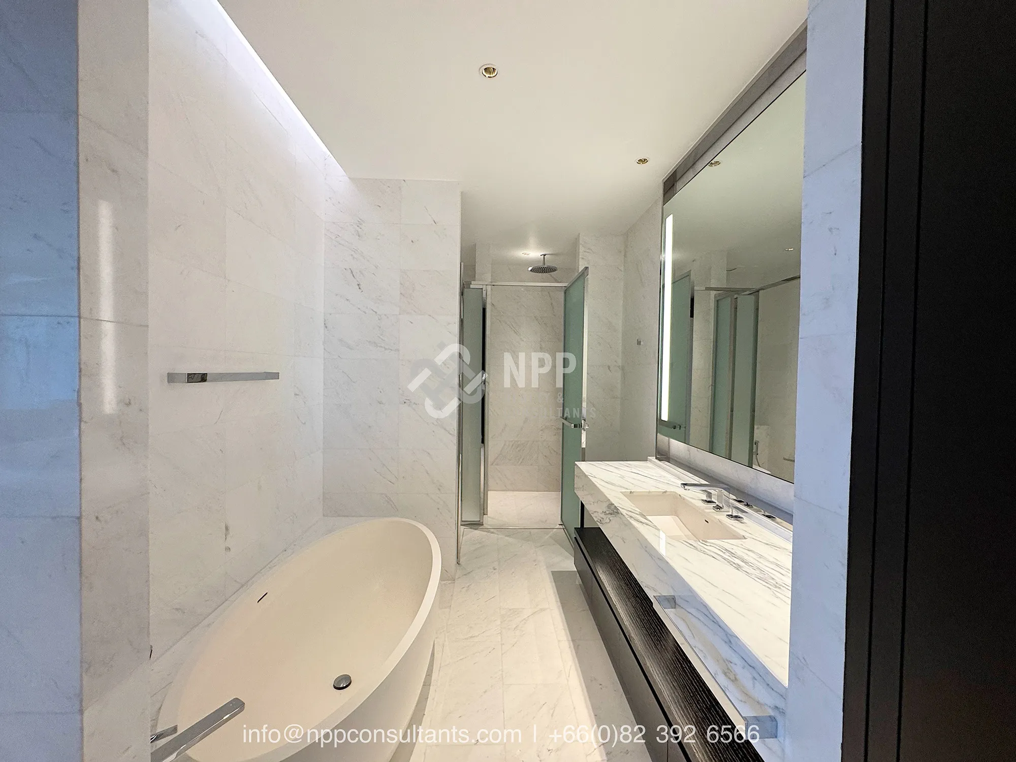 ภาพภายในห้องชุด 3 ห้องนอน 8