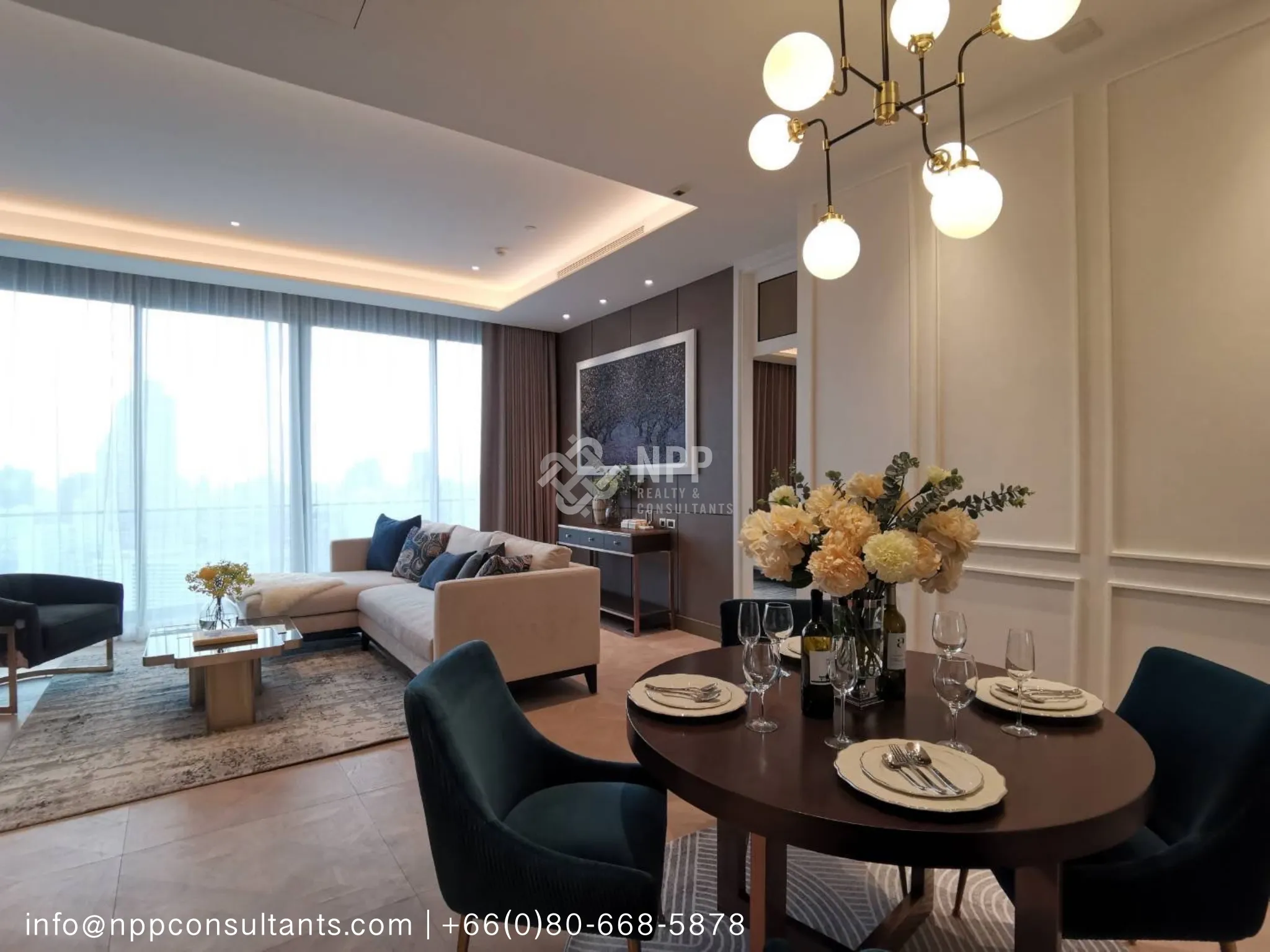 ห้องนั่งเล่นห้องชุด 2 ห้องนอน ที่ Mandarin Oriental