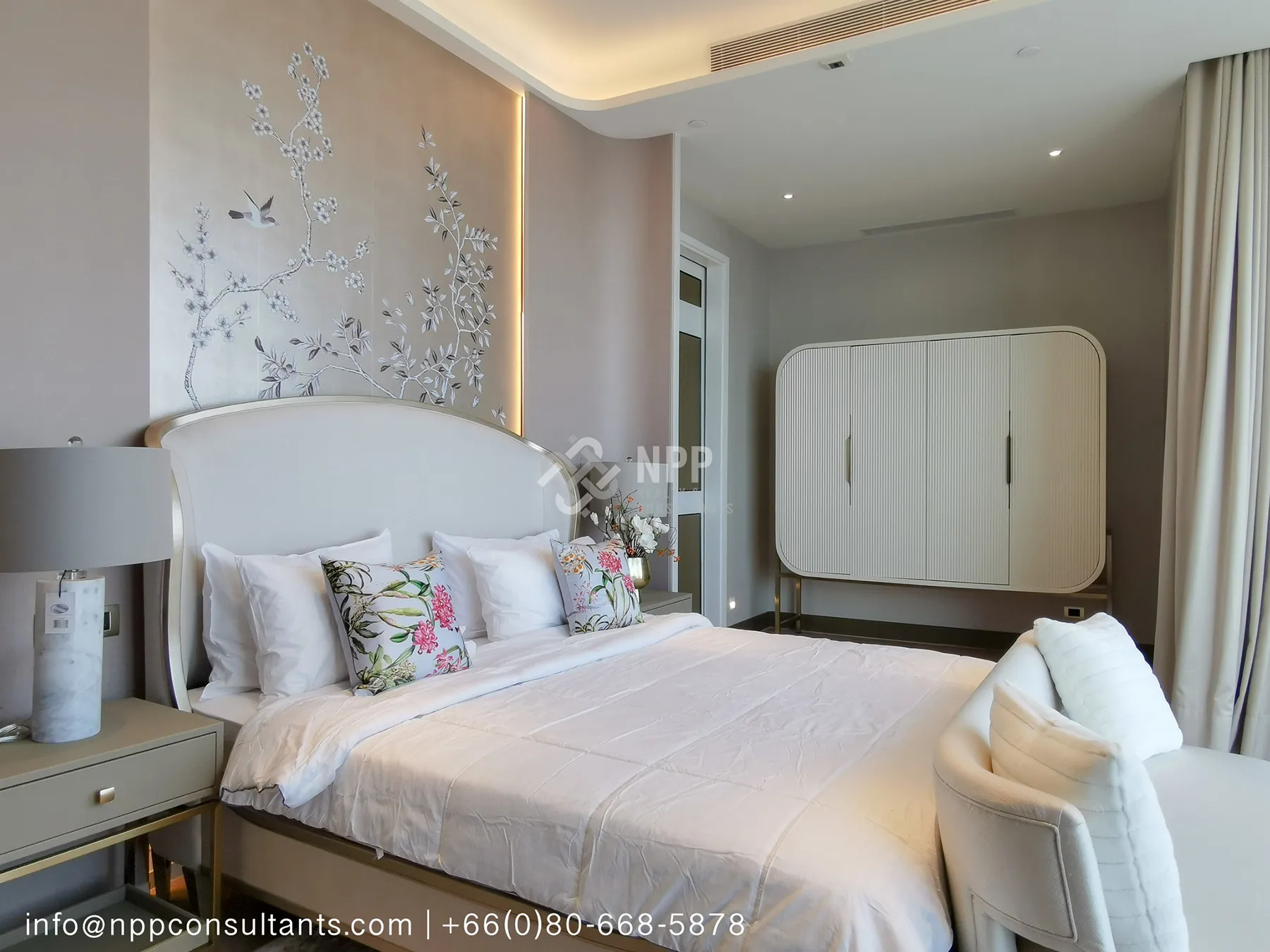ภาพภายในห้องชุด 6 ห้องนอน 12