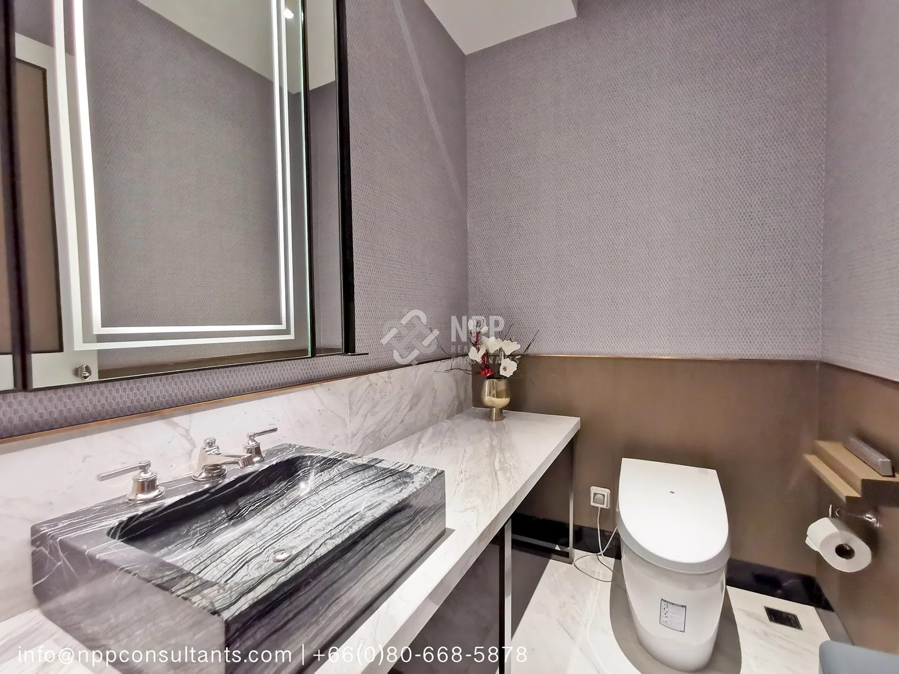ภาพภายในห้องชุด 6 ห้องนอน 26
