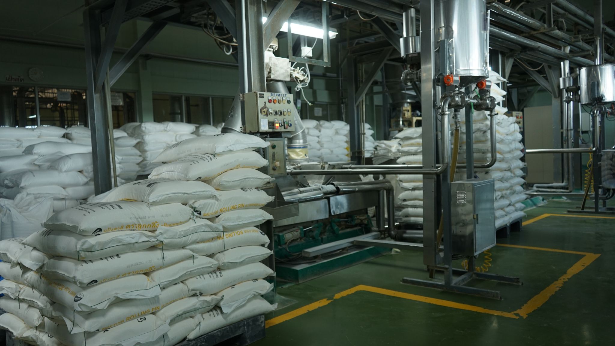 Instant Noodles Production Image